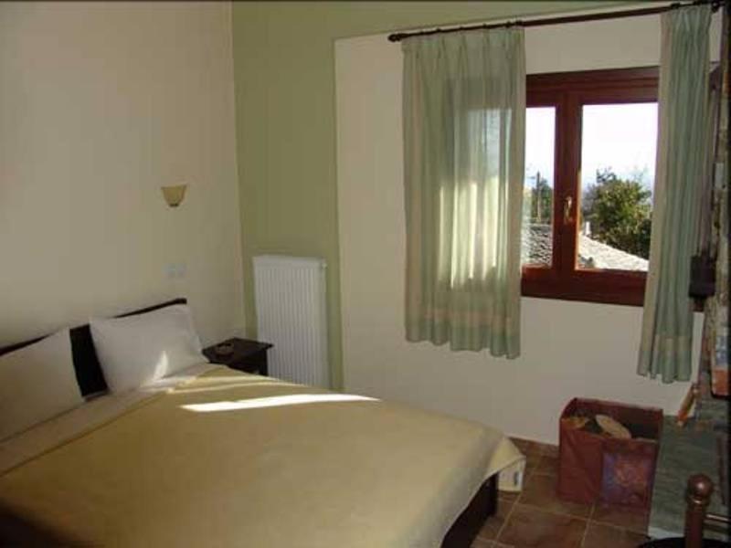 Hotel Erotas Áyios Dhimítrios Esterno foto